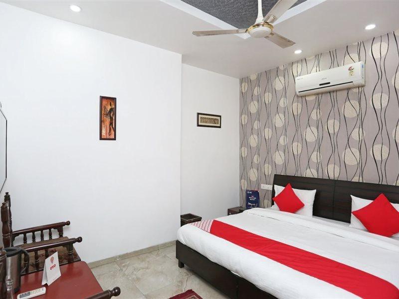Oyo 7128 Hotel Rama Karnāl Exterior foto